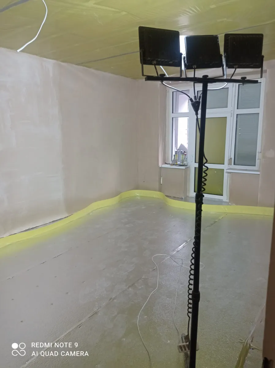 Prace podłogowe i instalacyjne